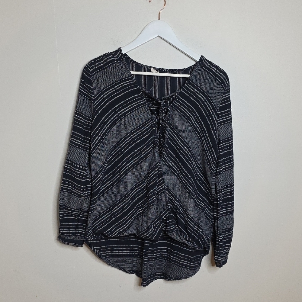 Striped Oddy Navy And White Women's Top Sz Small